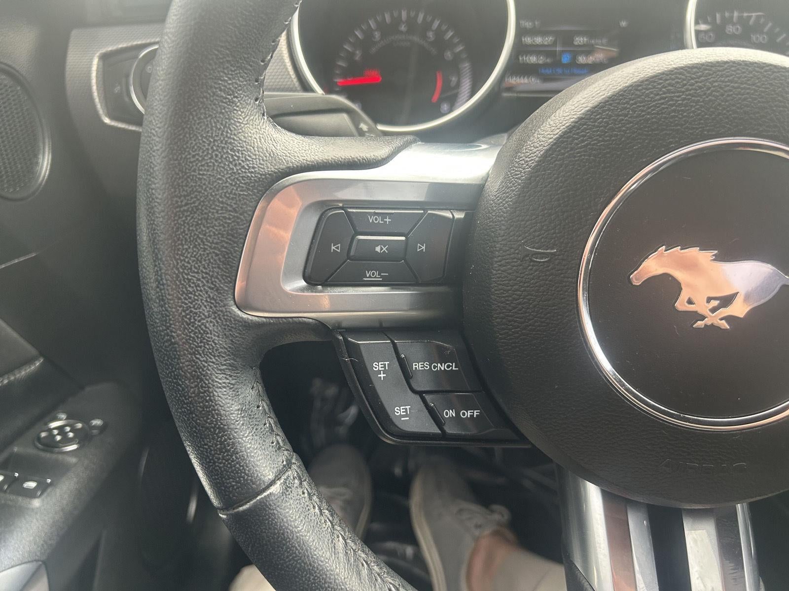 2020 Ford Mustang EcoBoost