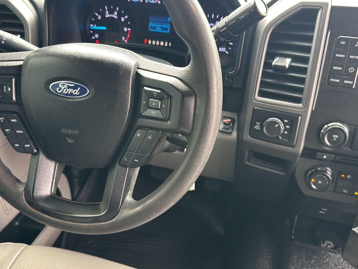 2017 Ford F-350 SUPER DUTY Base