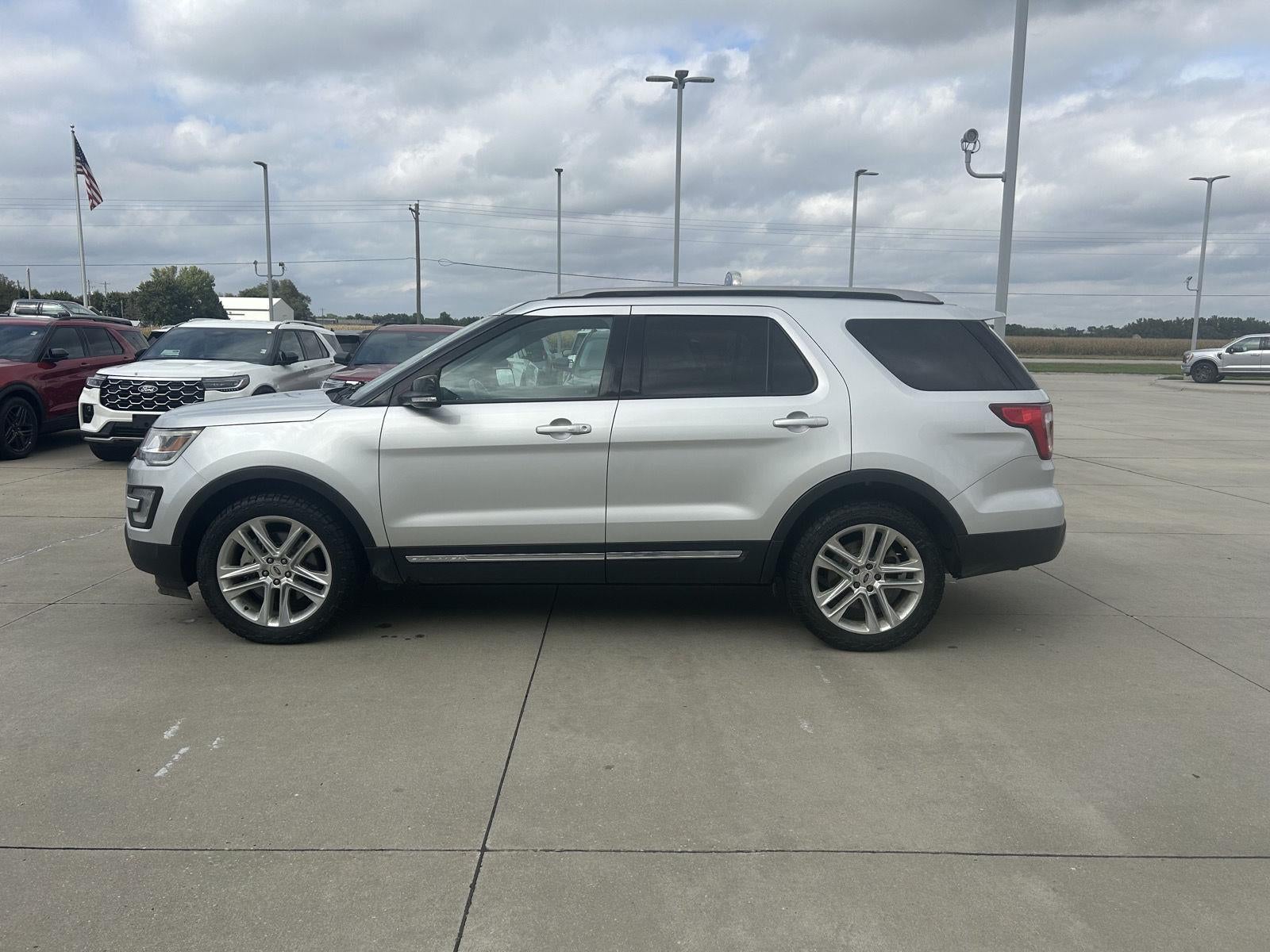 2017 Ford EXPLORER 4X4 XLT XLT