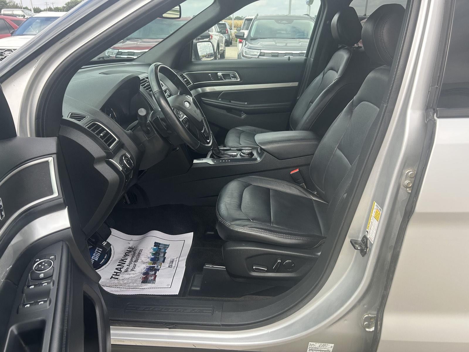 2017 Ford EXPLORER 4X4 XLT XLT