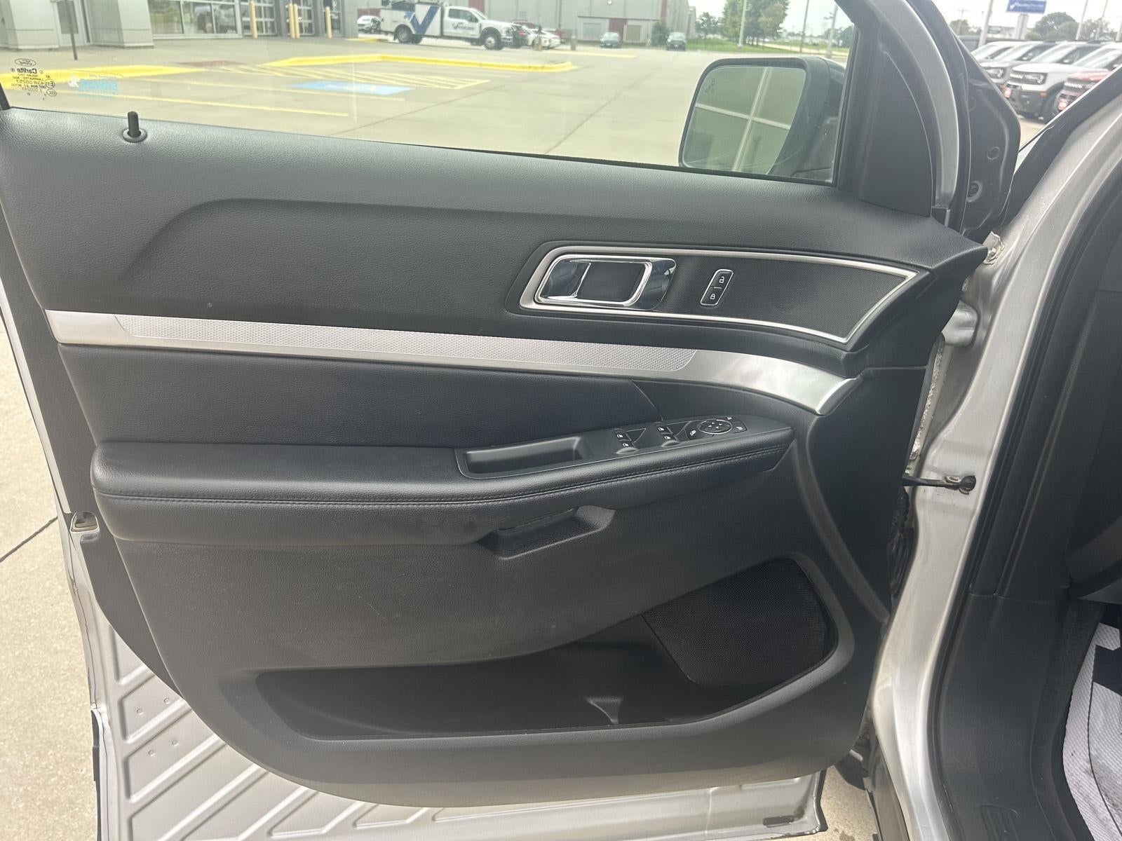 2017 Ford EXPLORER 4X4 XLT XLT