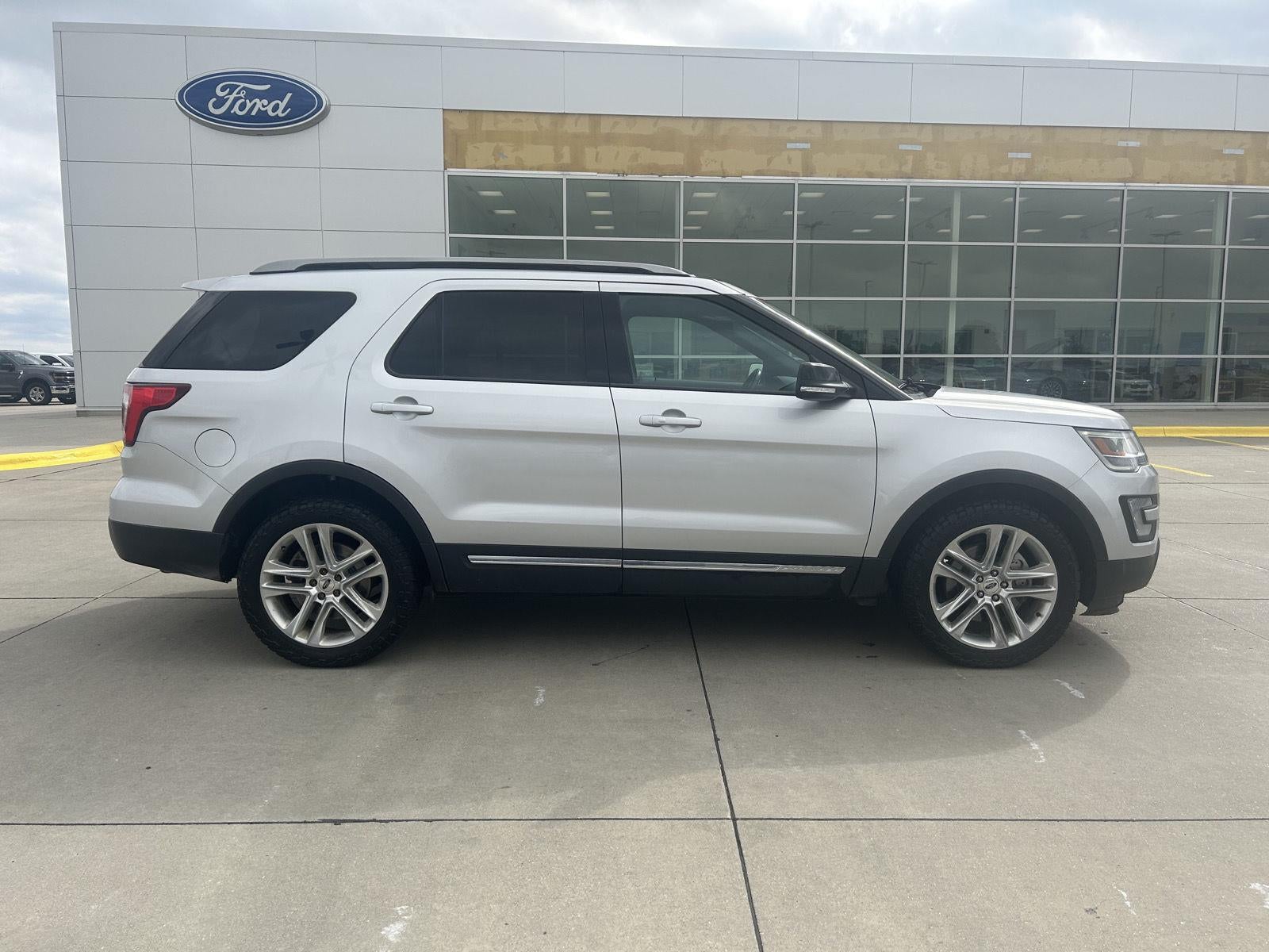 2017 Ford EXPLORER 4X4 XLT XLT