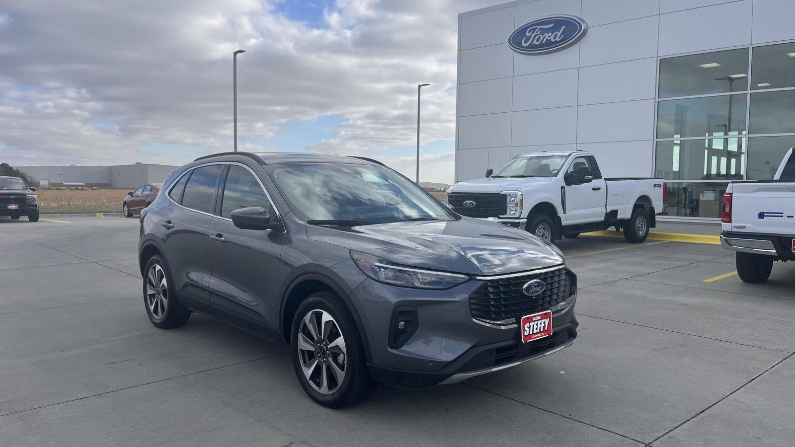 2025 Ford Escape Platinum