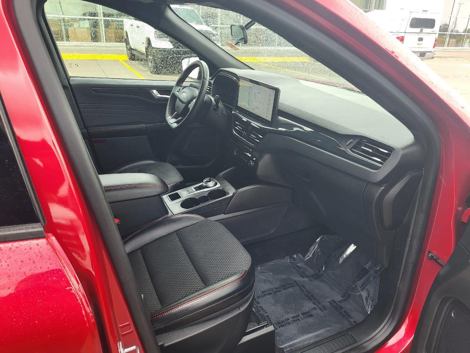 2023 Ford ESCAPE AWD ST LINE ST-Line