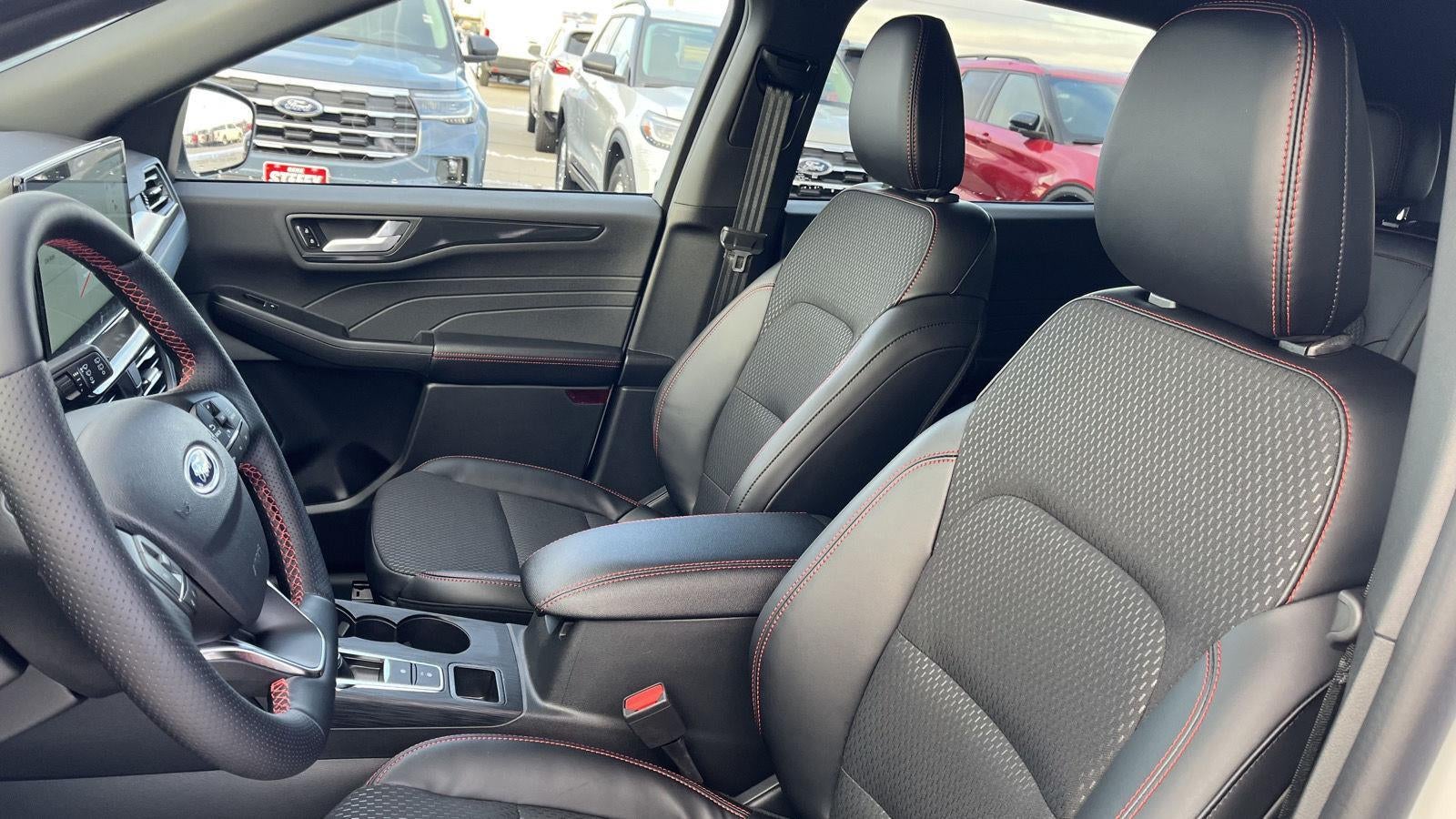 2026 Ford Escape ST-Line Select