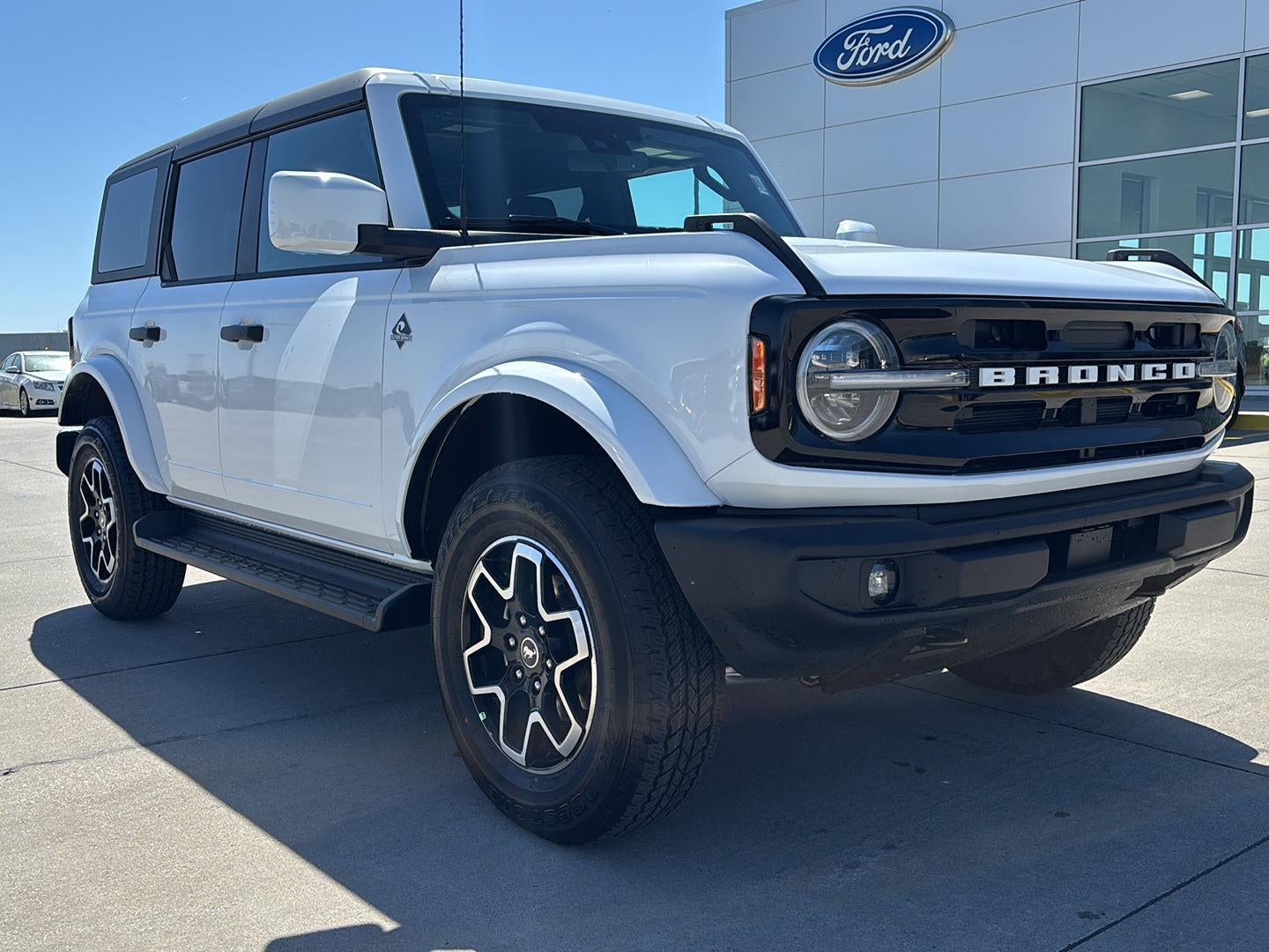 2026 Ford Bronco Outer Banks®