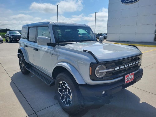 2026 Ford Bronco Outer Banks®