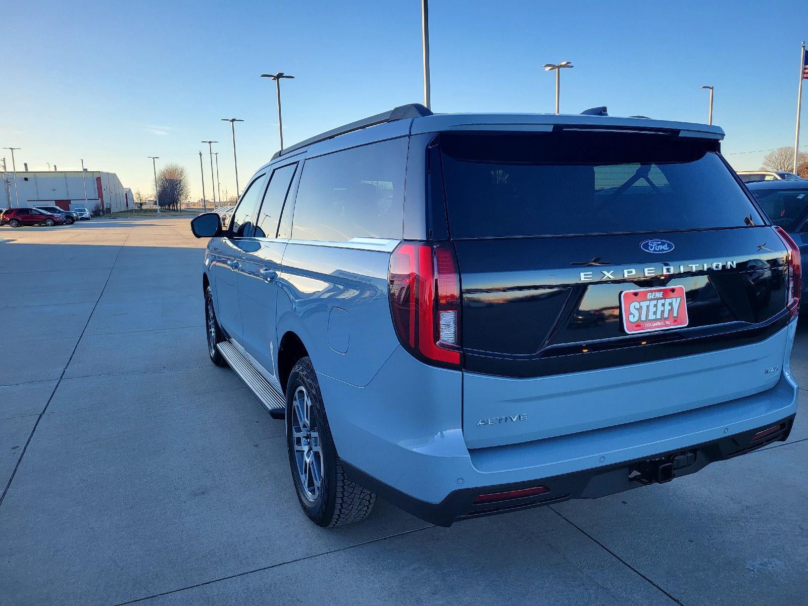 2026 Ford Expedition MAX Active