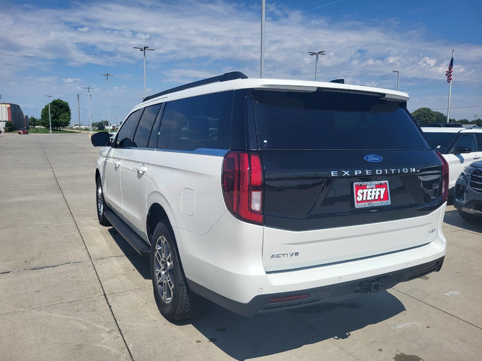 2026 Ford Expedition MAX Active