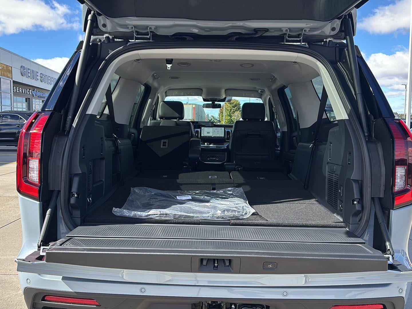 2027 Ford Expedition MAX Active