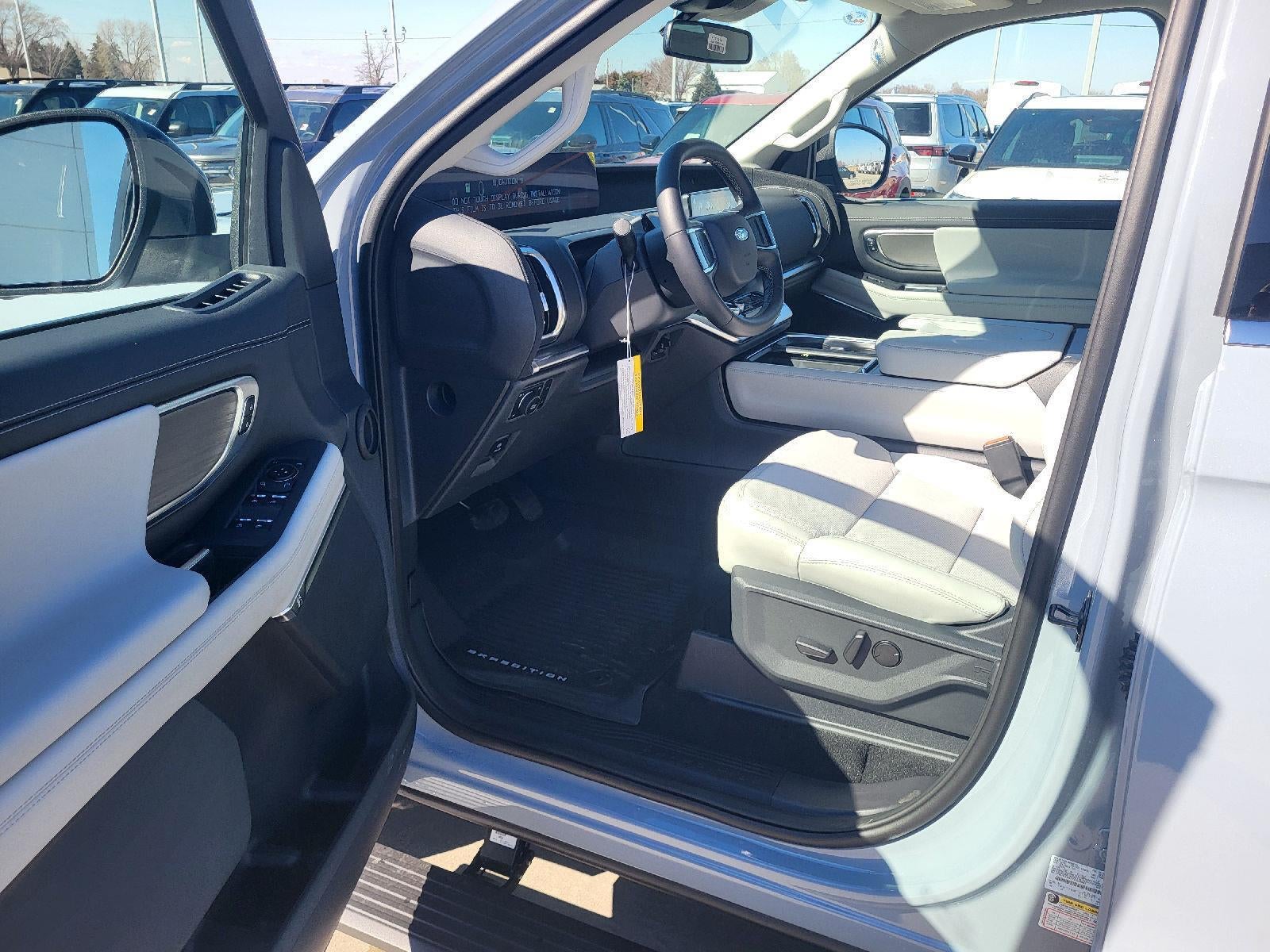 2026 Ford Expedition MAX Platinum®