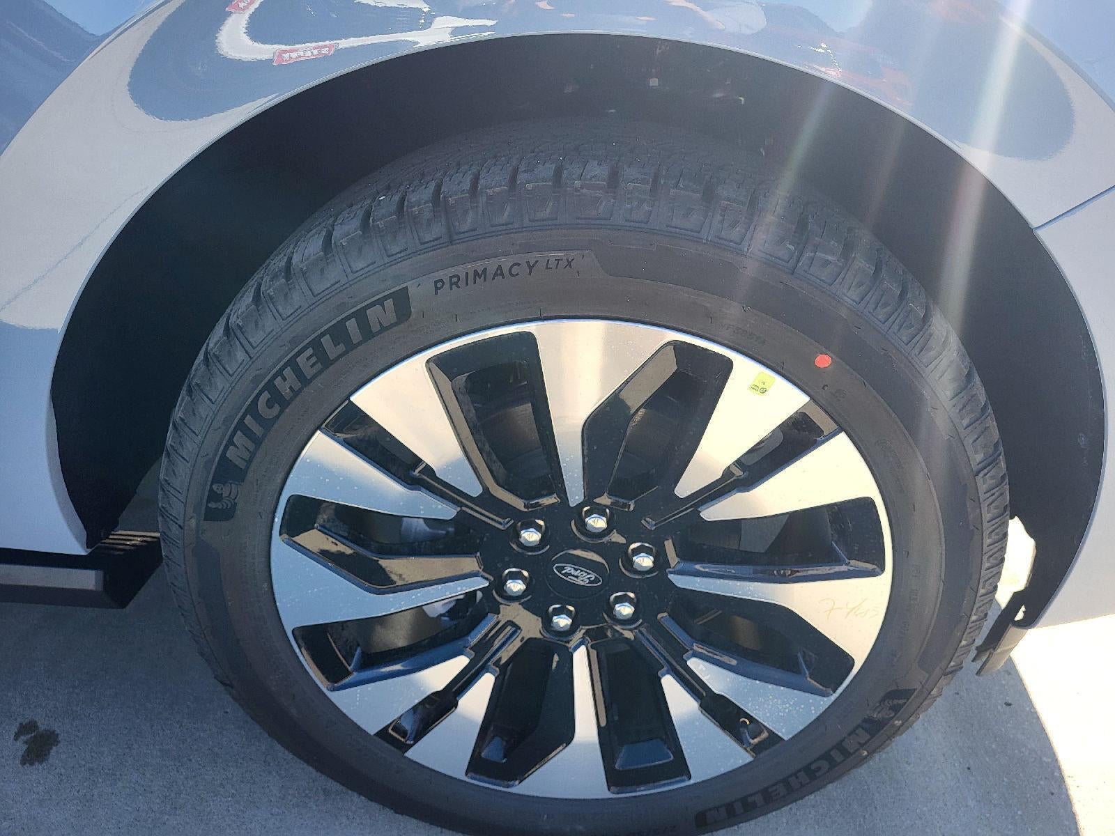 2026 Ford Expedition MAX Platinum®