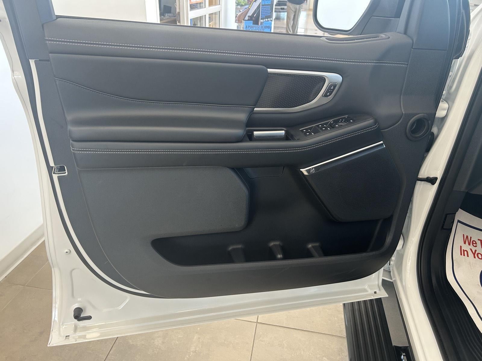 2025 Ford Expedition Platinum® MAX