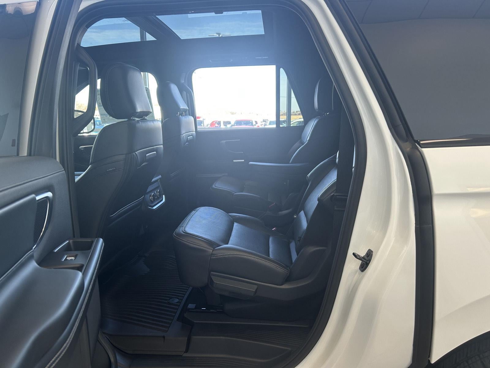 2025 Ford Expedition Platinum® MAX