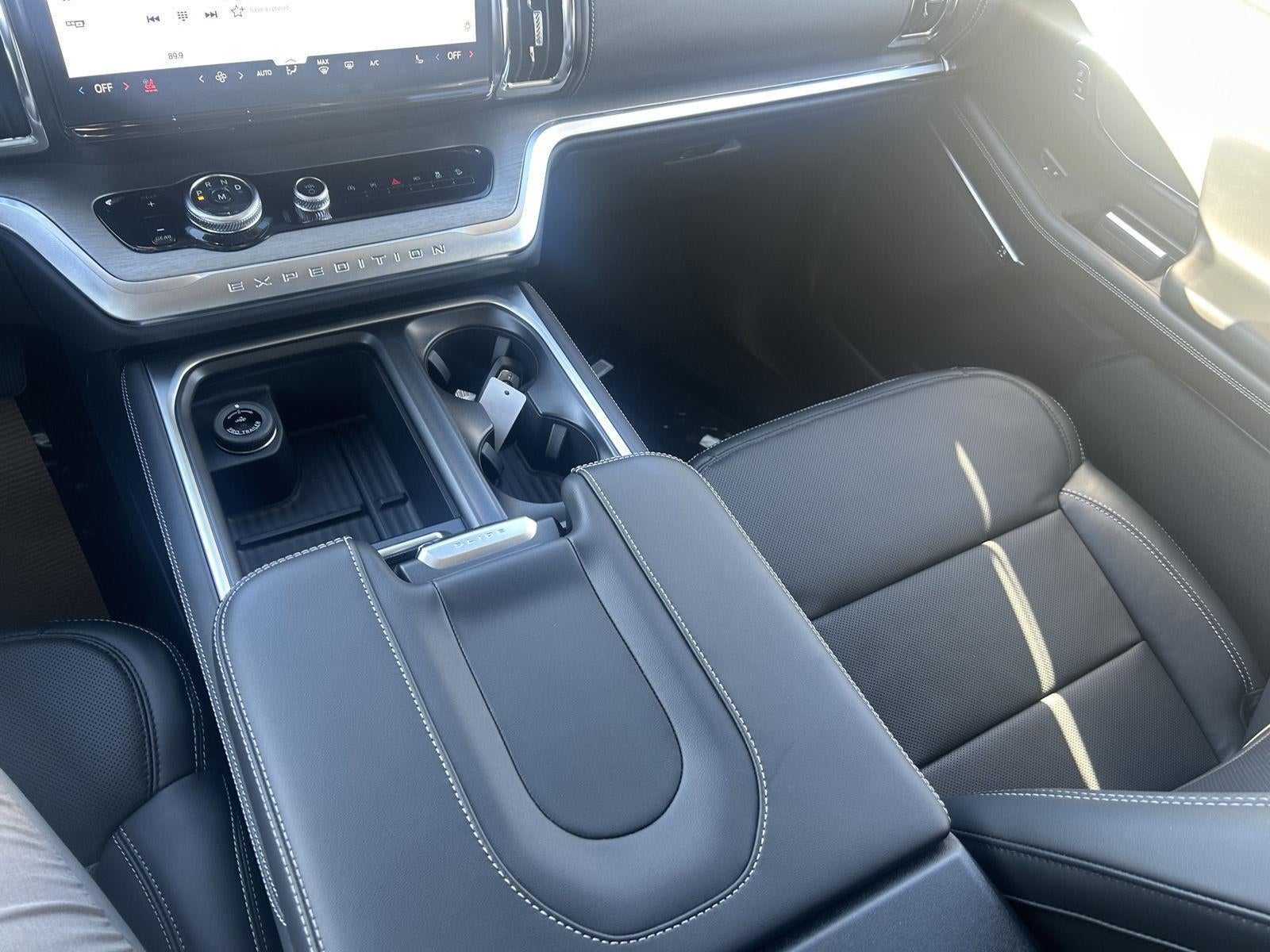 2026 Ford Expedition MAX Platinum®