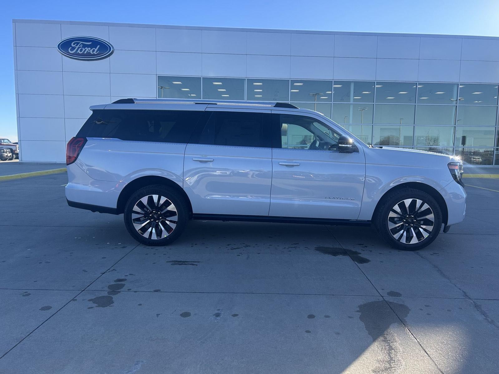 2026 Ford Expedition MAX Platinum®
