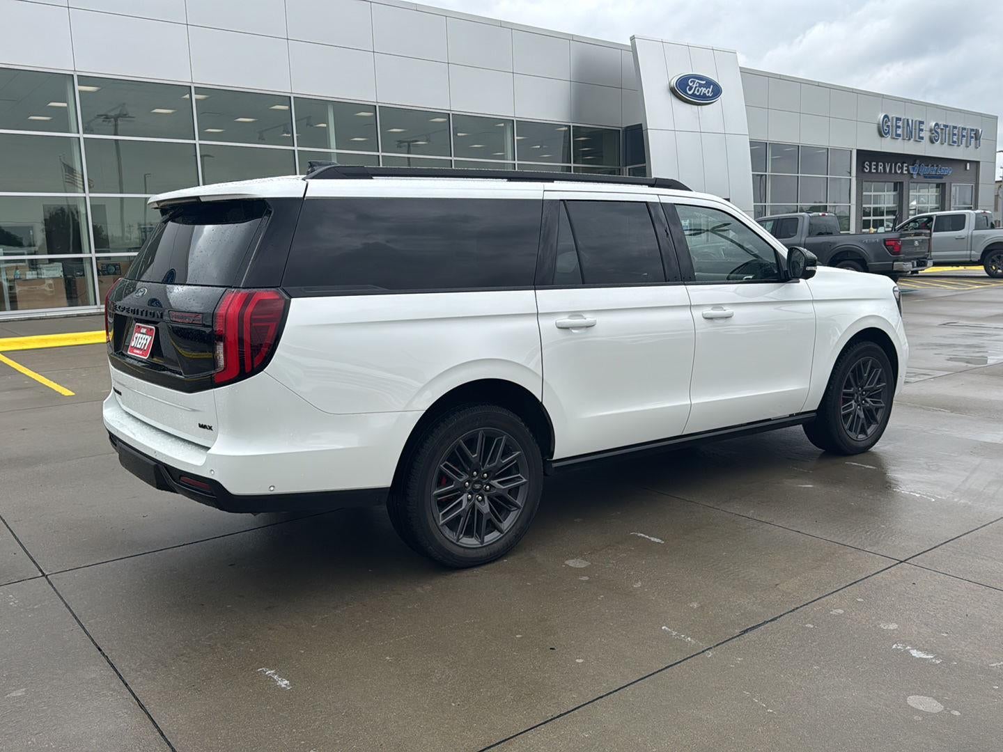 2025 Ford Expedition Max Platinum