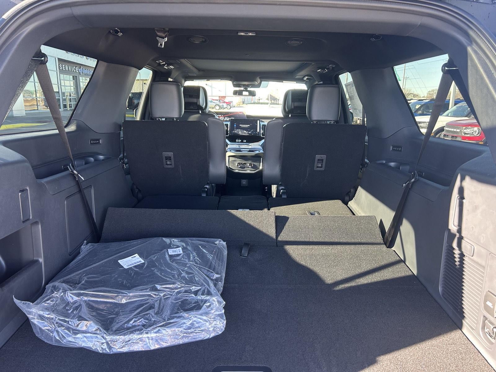 2026 Ford Expedition MAX Platinum®