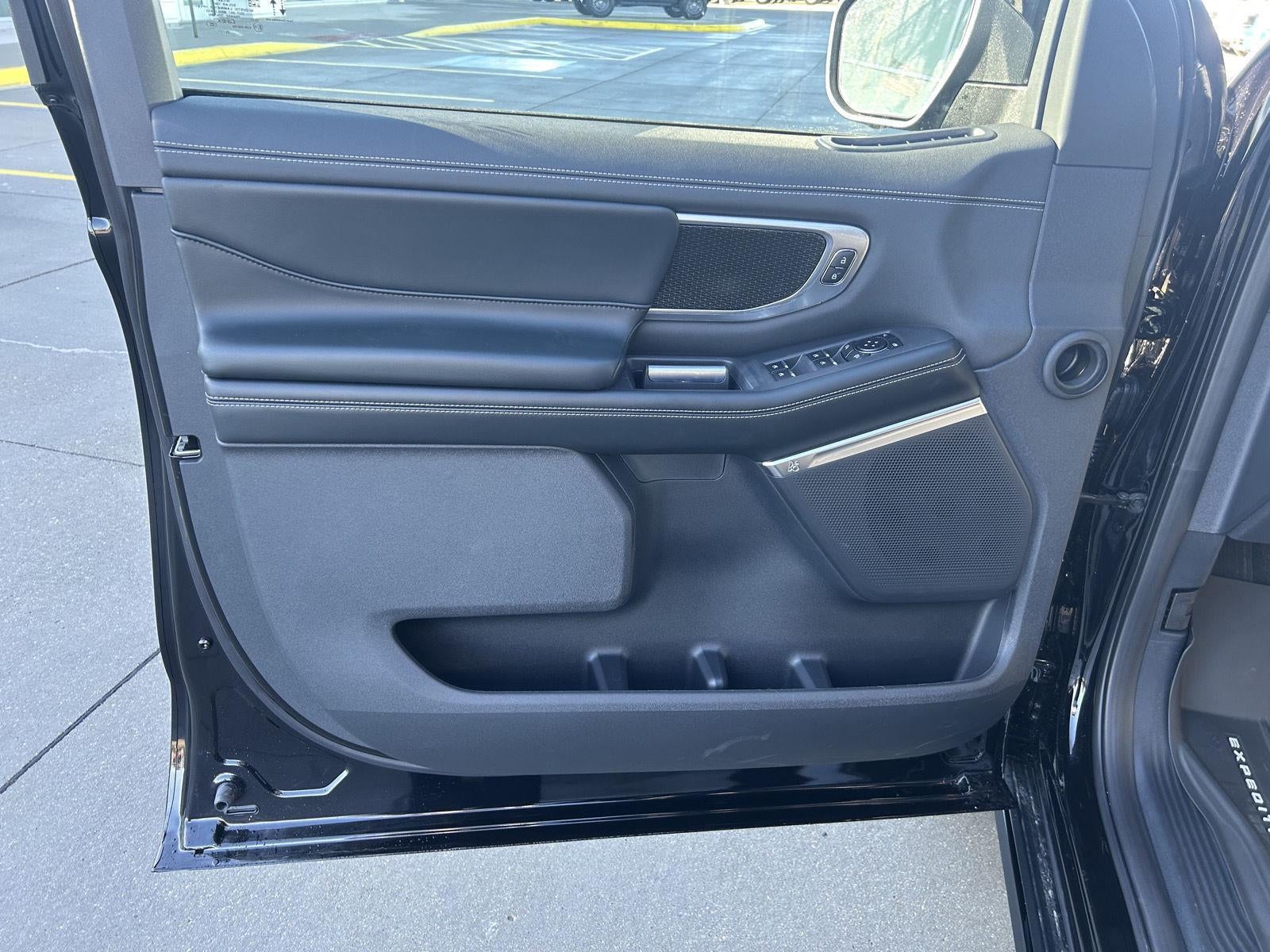 2026 Ford Expedition MAX Platinum®