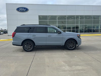 2027 Ford Expedition Platinum