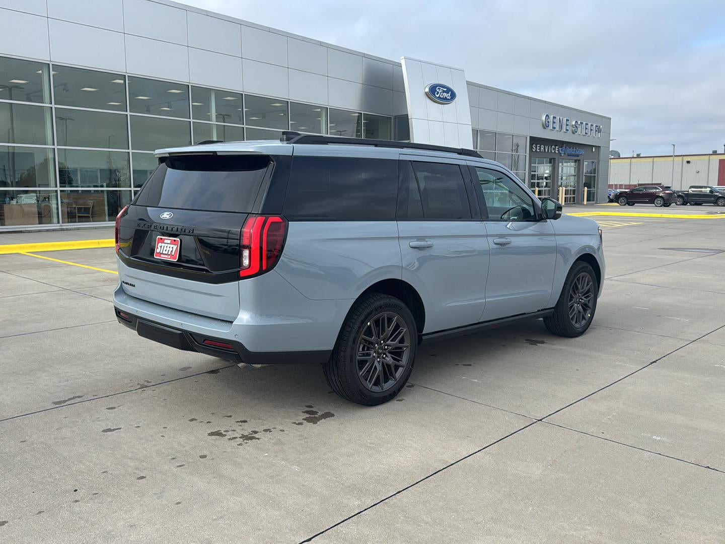 2027 Ford Expedition Platinum