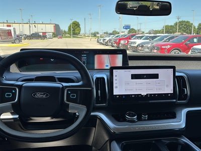 2025 Ford Expedition Platinum