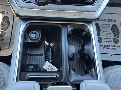 2025 Ford Expedition Platinum