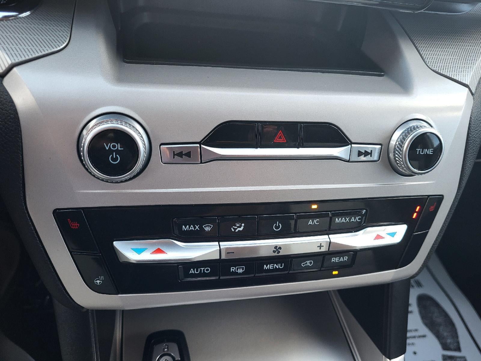 2023 Ford EXPLORER 4X4 XLT XLT