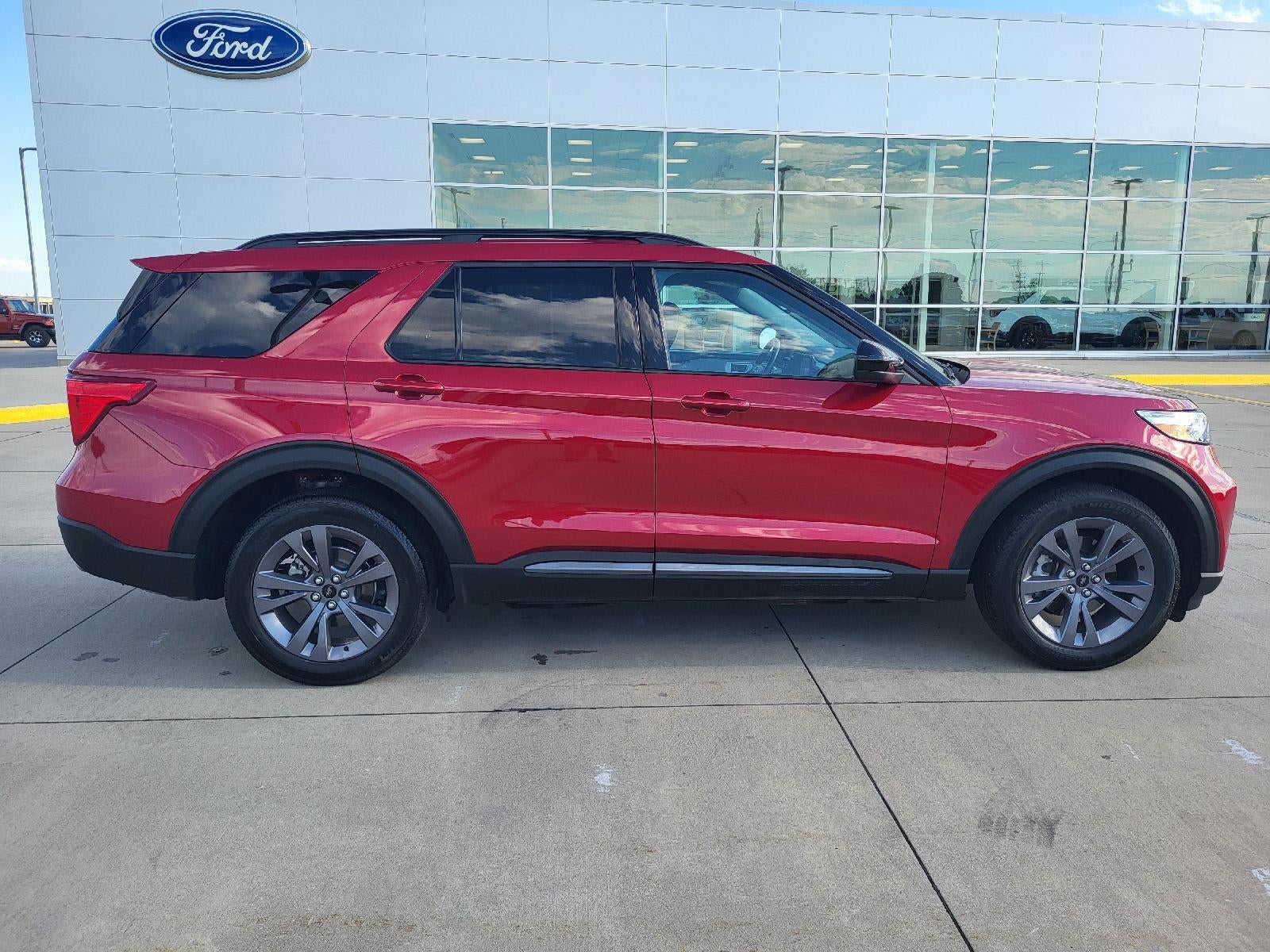 2023 Ford EXPLORER 4X4 XLT XLT