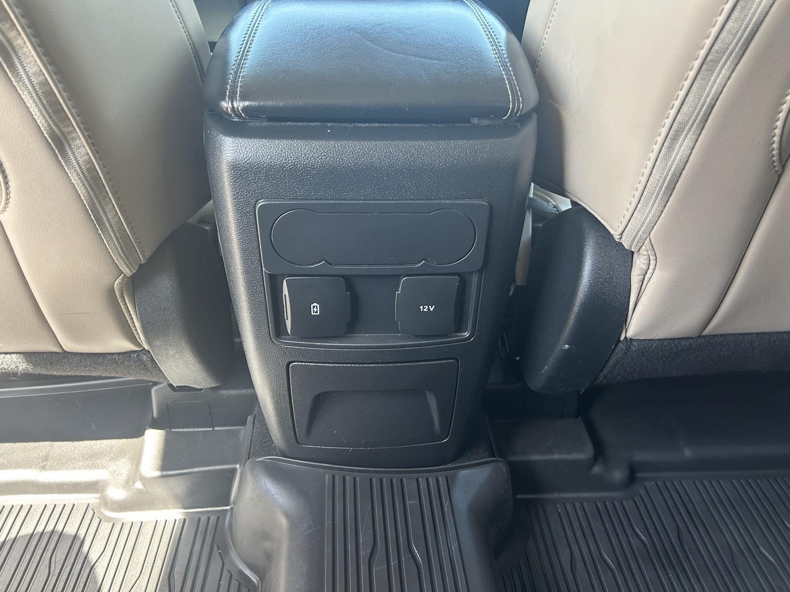 2023 Ford EXPLORER 4X4 XLT XLT