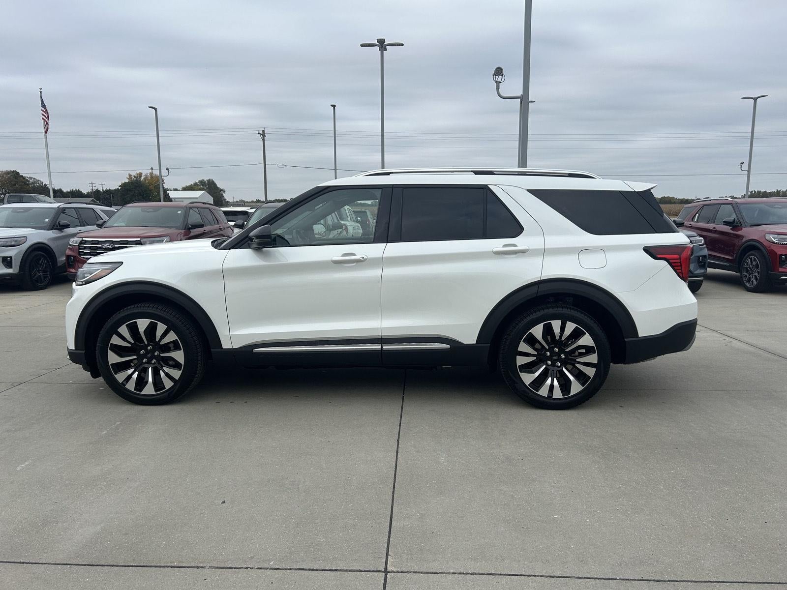 2027 Ford Explorer Platinum™