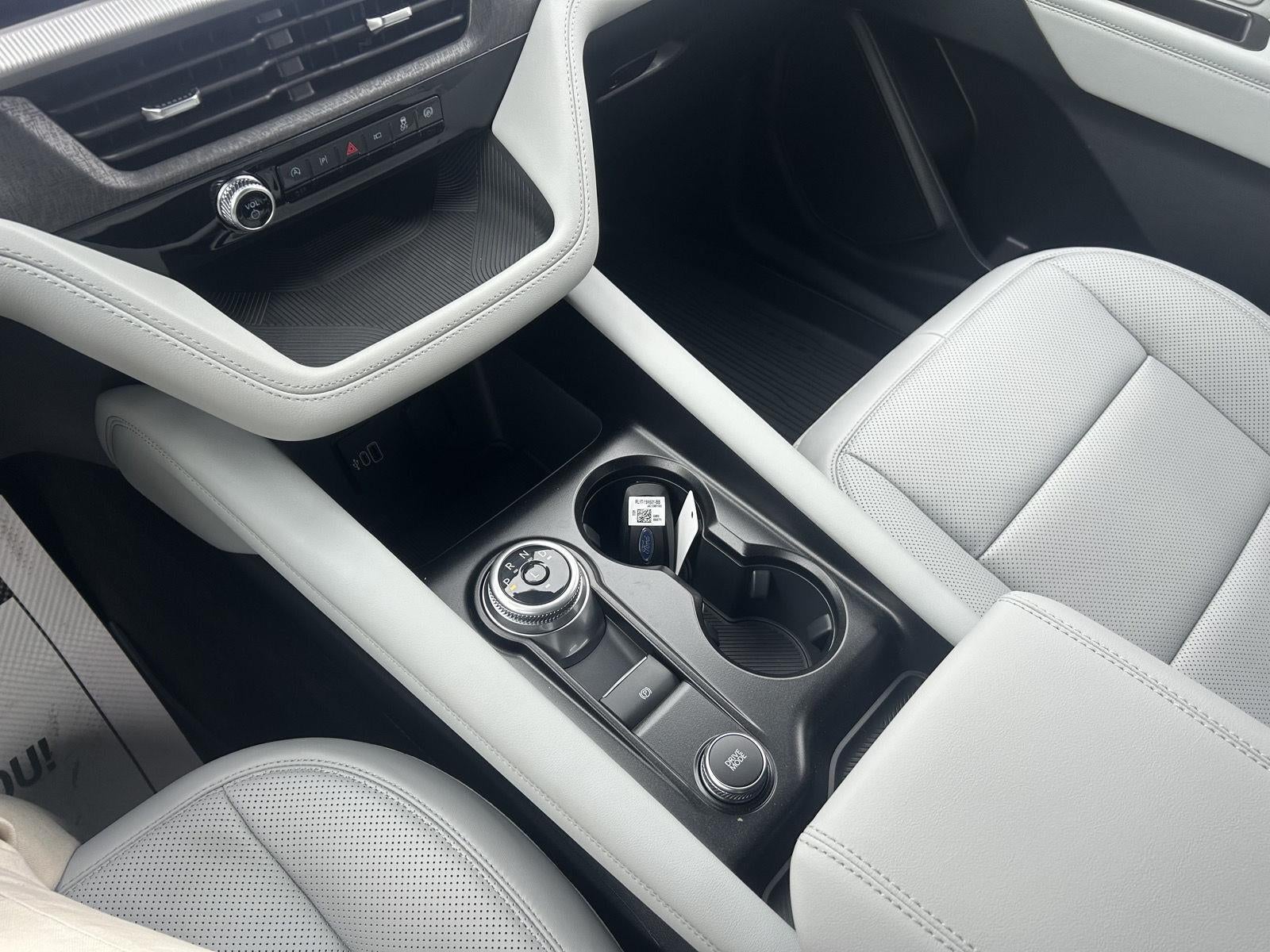 2027 Ford Explorer Platinum™