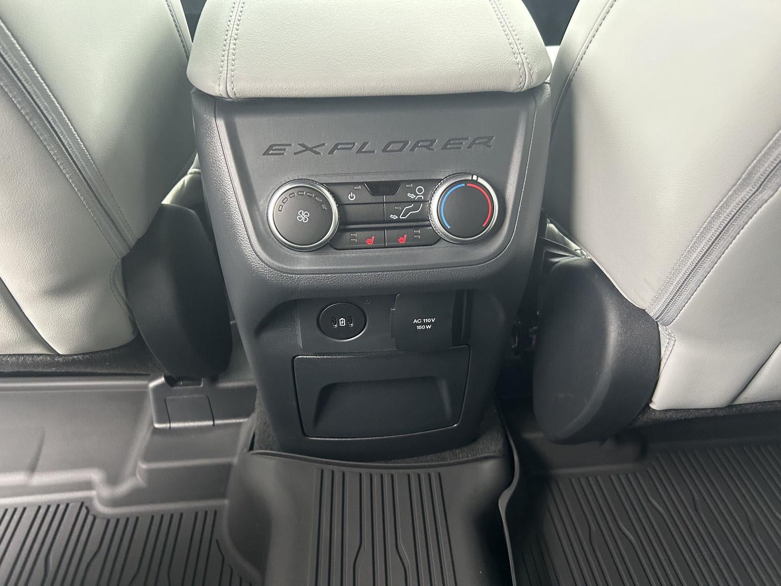 2027 Ford Explorer Platinum™