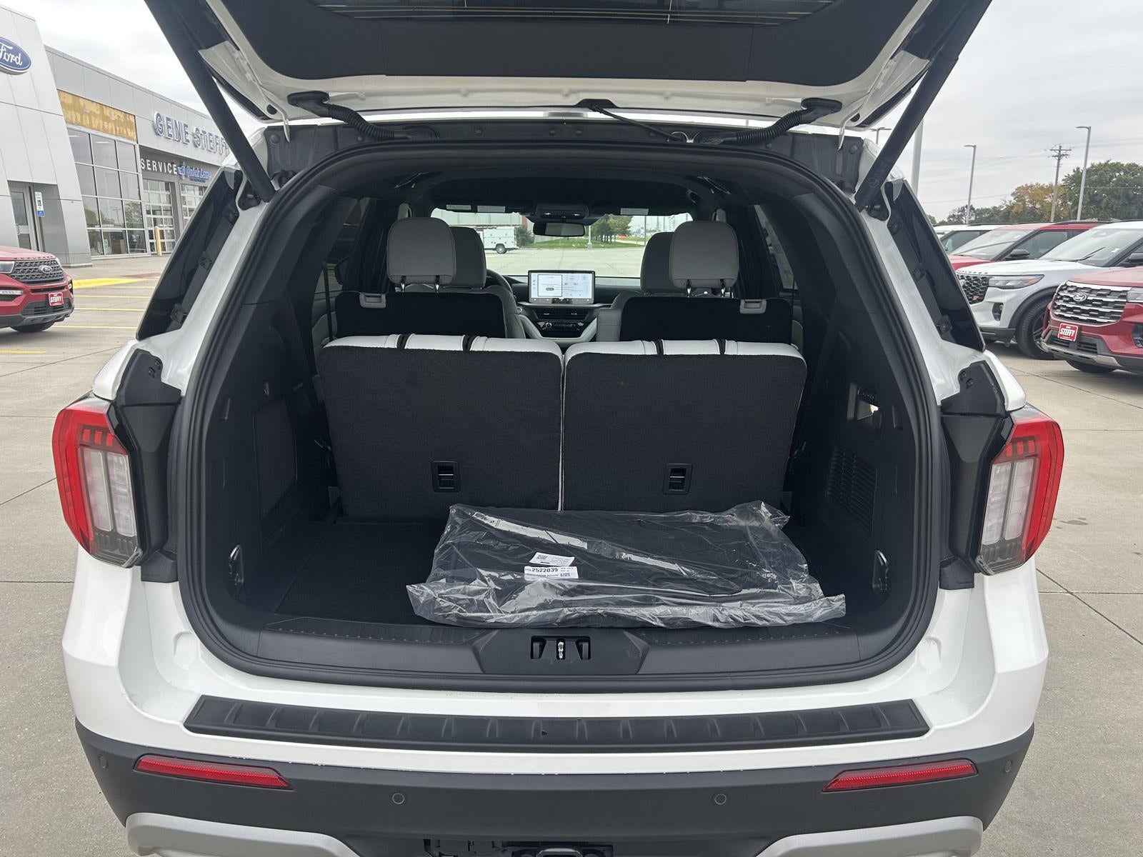 2027 Ford Explorer Platinum™