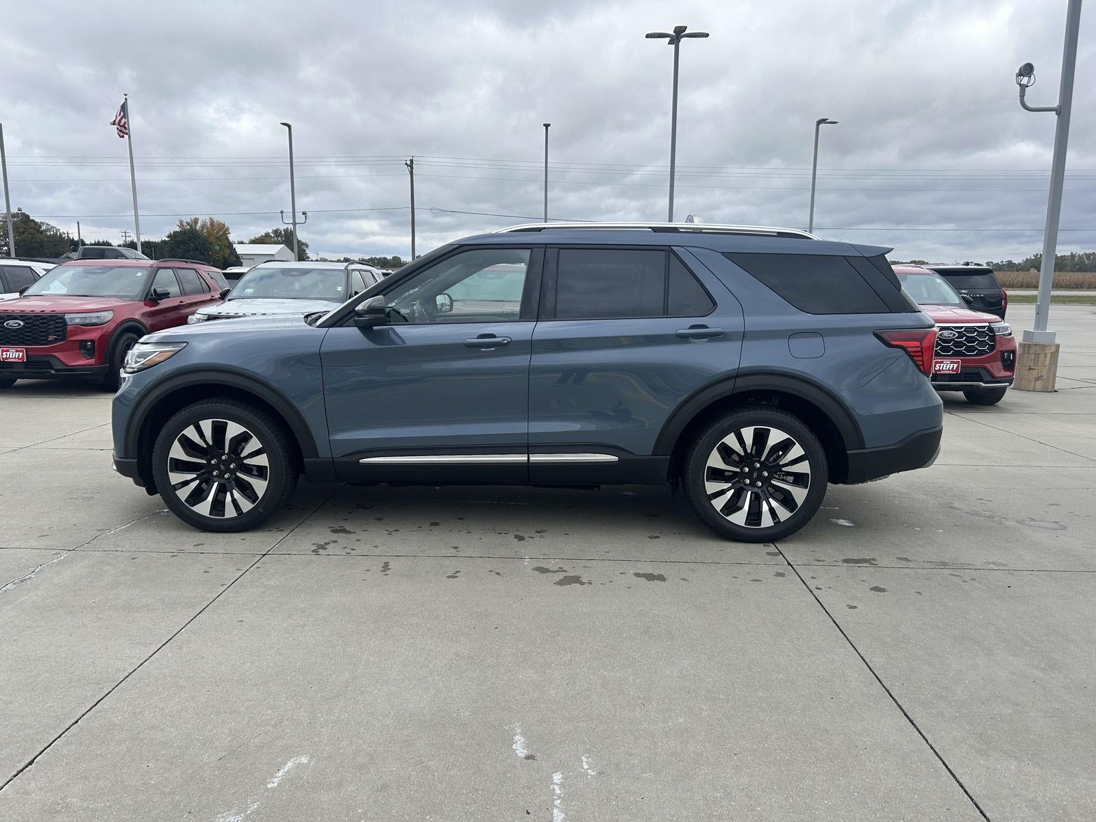2027 Ford Explorer Platinum™