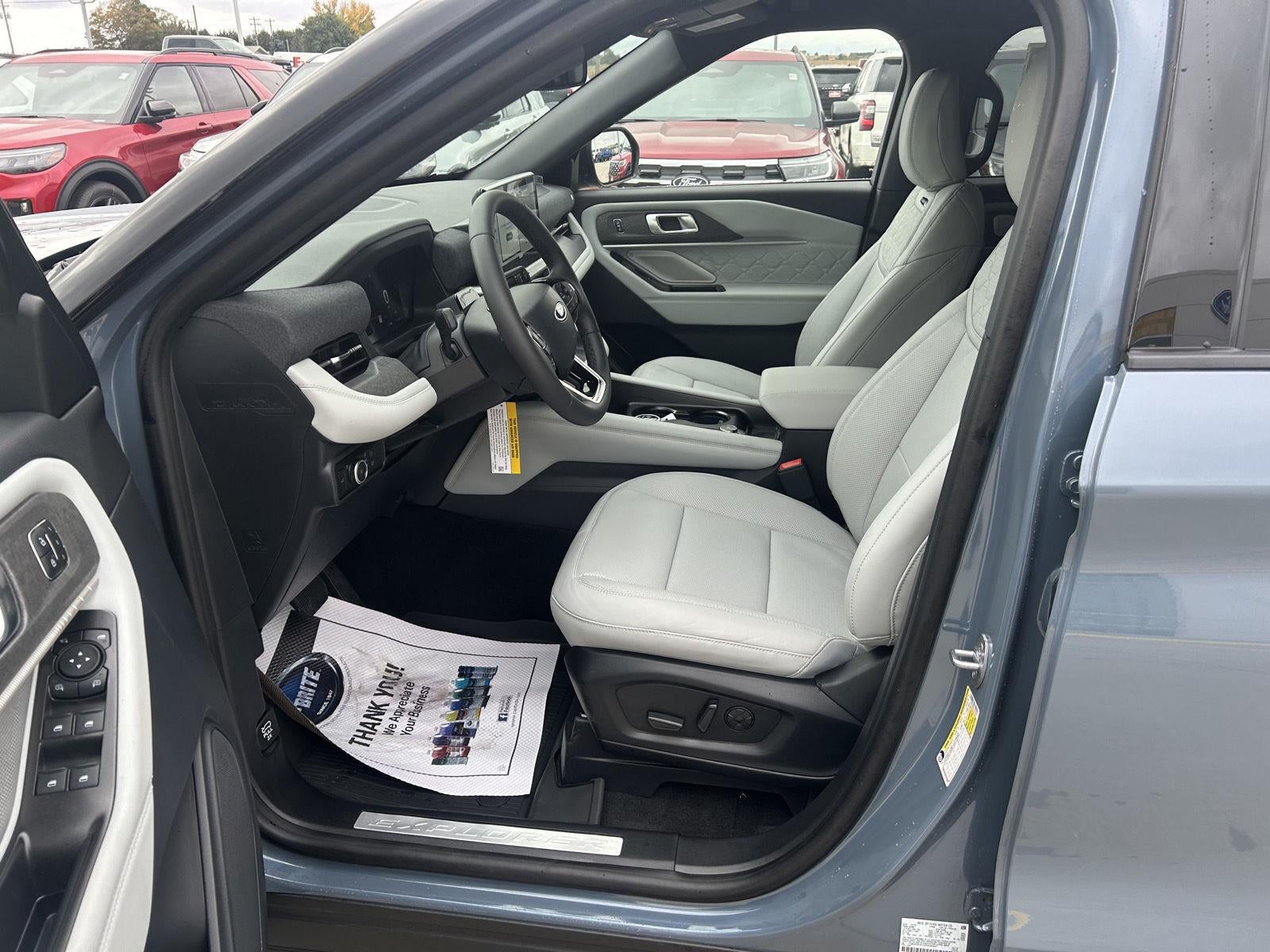 2027 Ford Explorer Platinum™