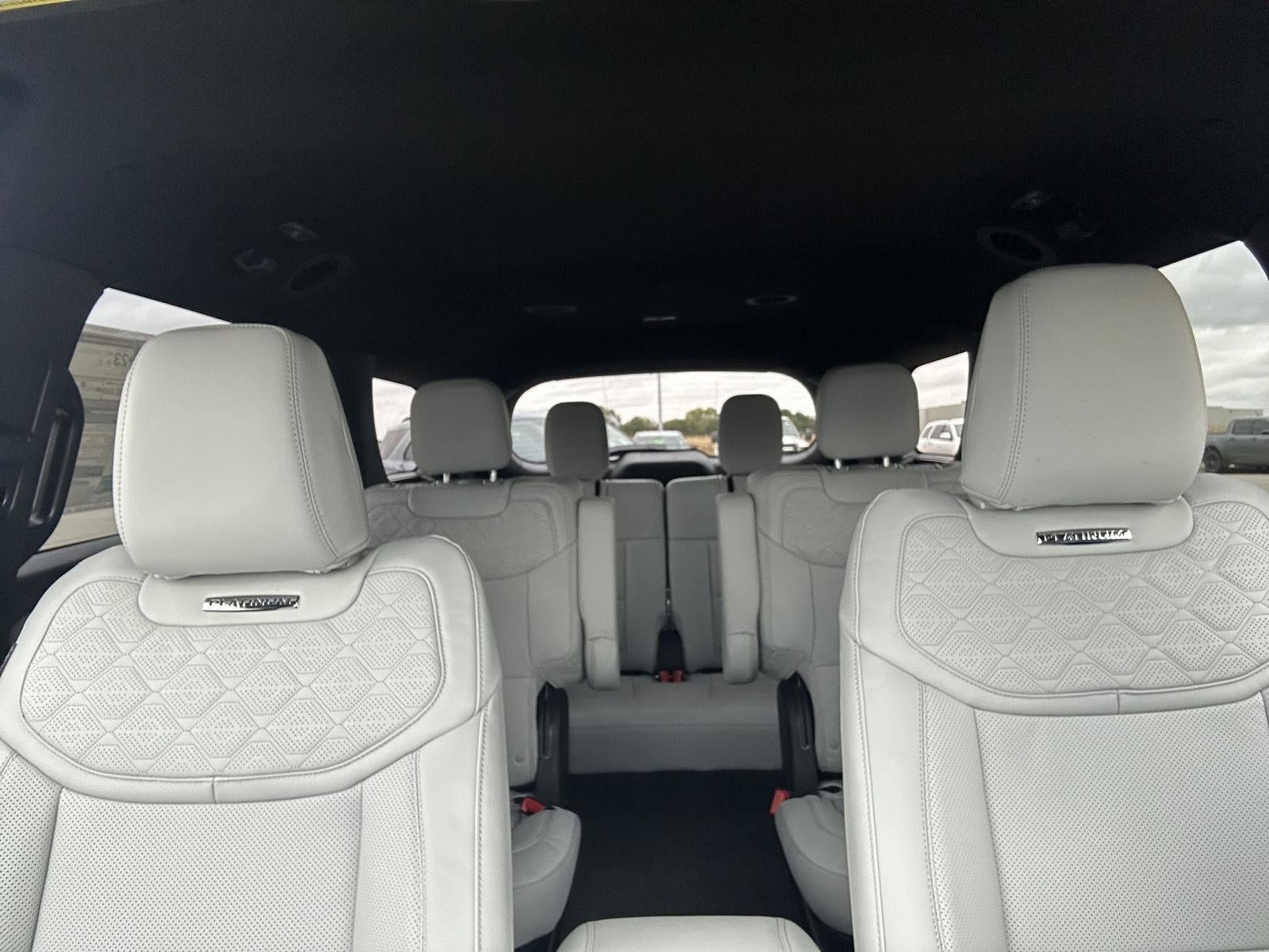 2027 Ford Explorer Platinum™