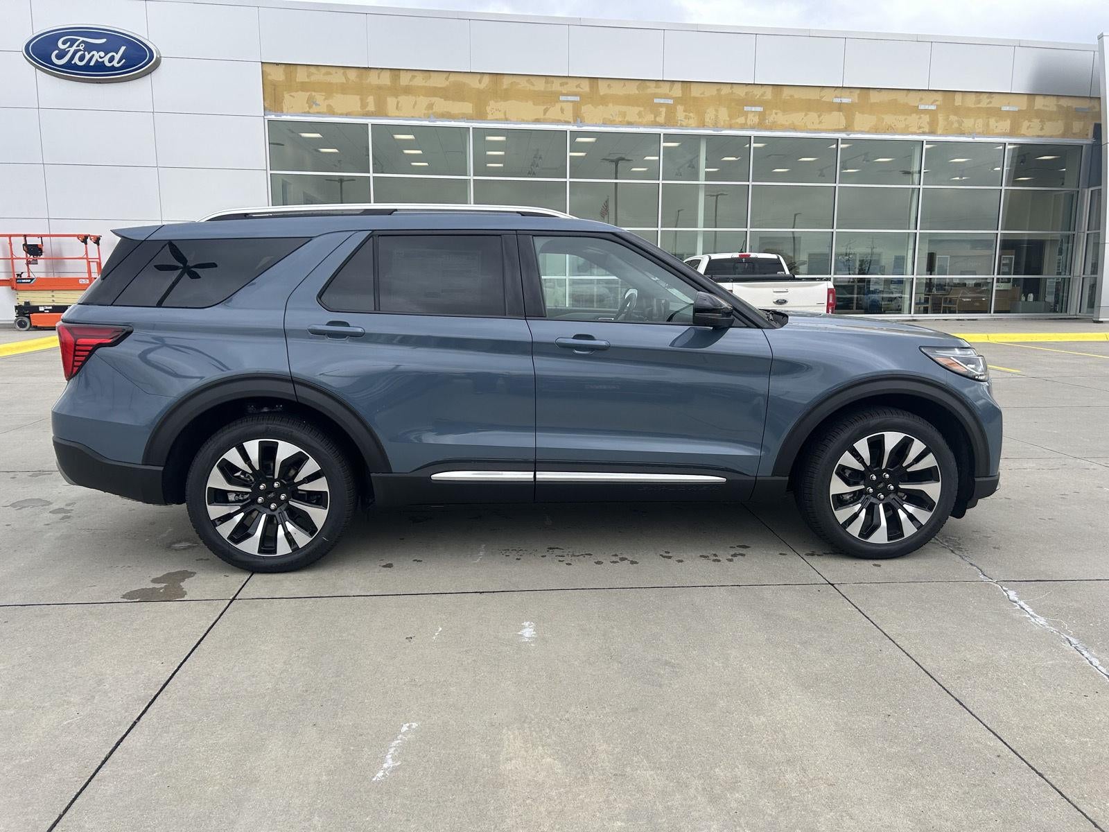 2027 Ford Explorer Platinum™