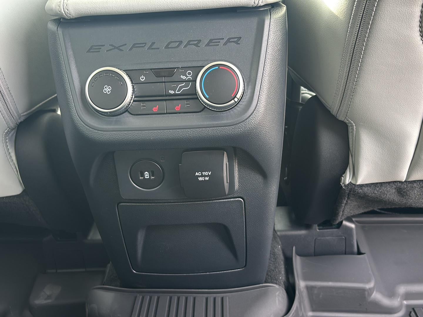 2026 Ford Explorer Platinum™