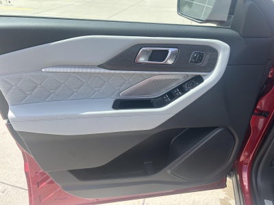 2026 Ford Explorer Platinum™