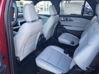 2027 Ford Explorer Platinum™