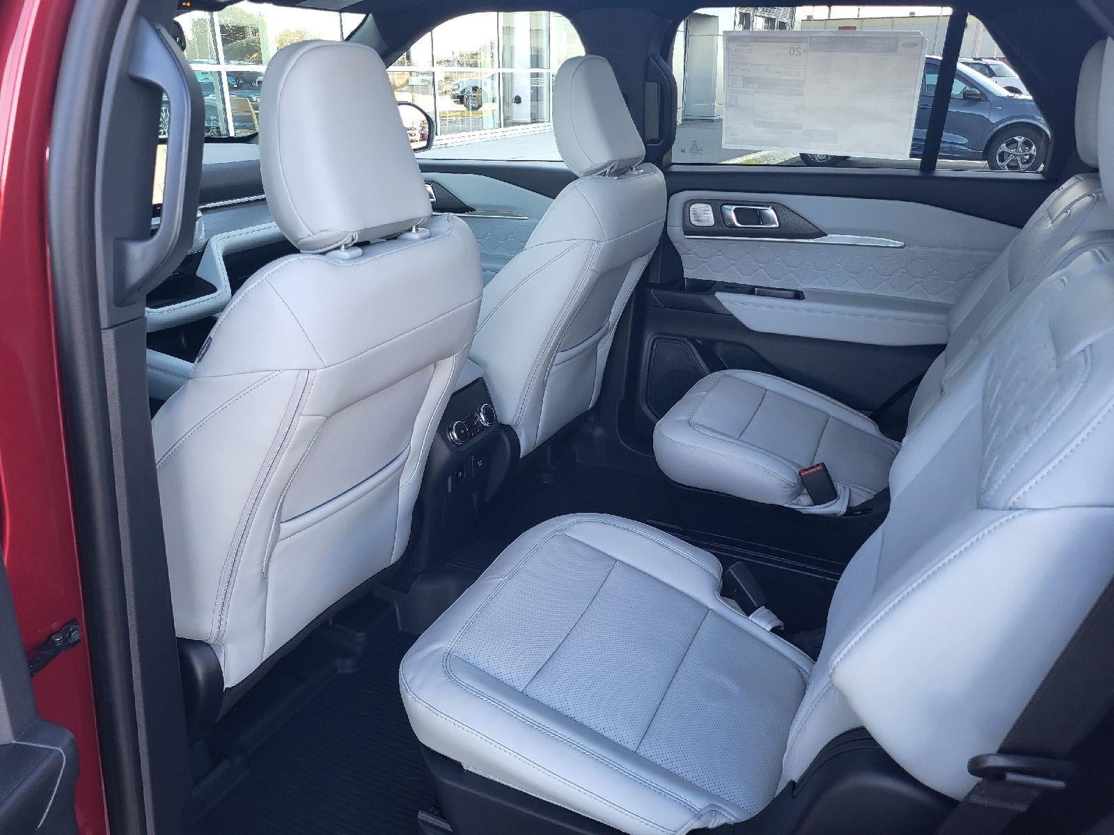 2027 Ford Explorer Platinum™