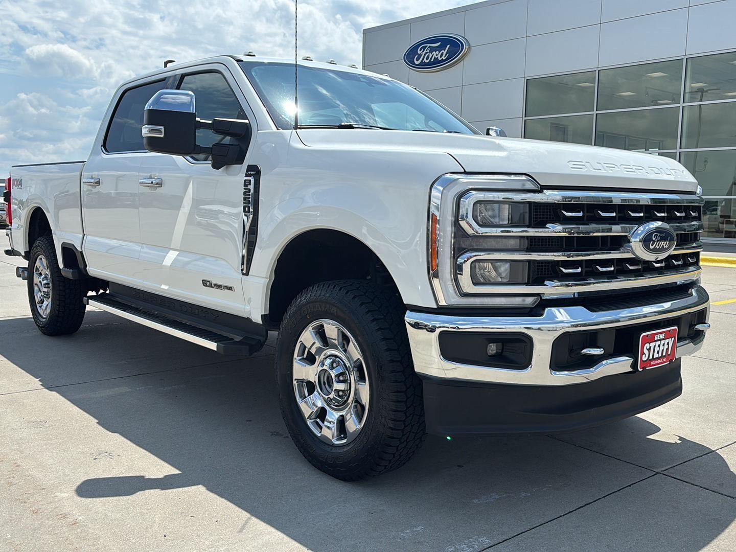 2023 Ford Super Duty F-250 SRW LARIAT
