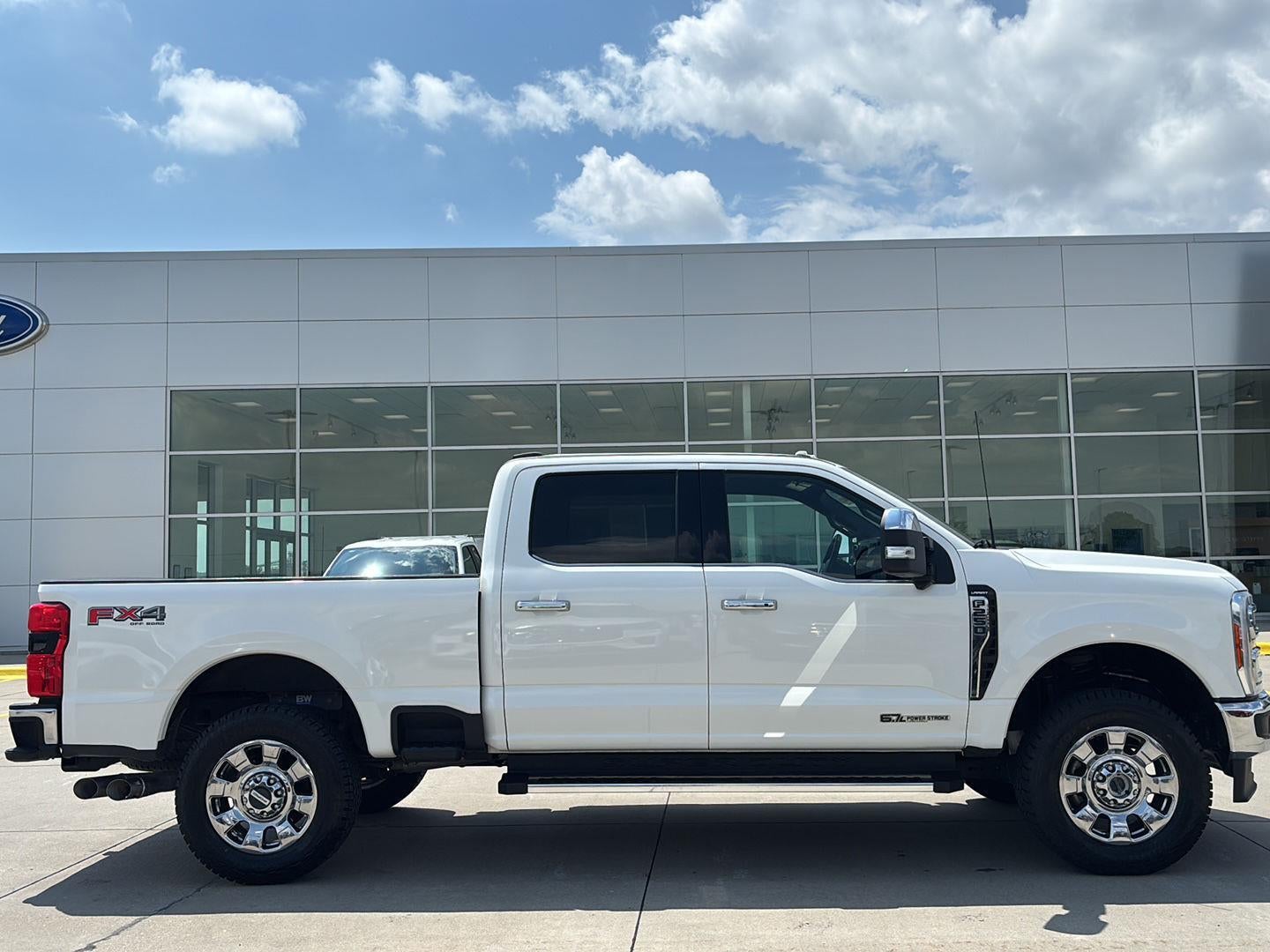 2023 Ford Super Duty F-250 SRW LARIAT
