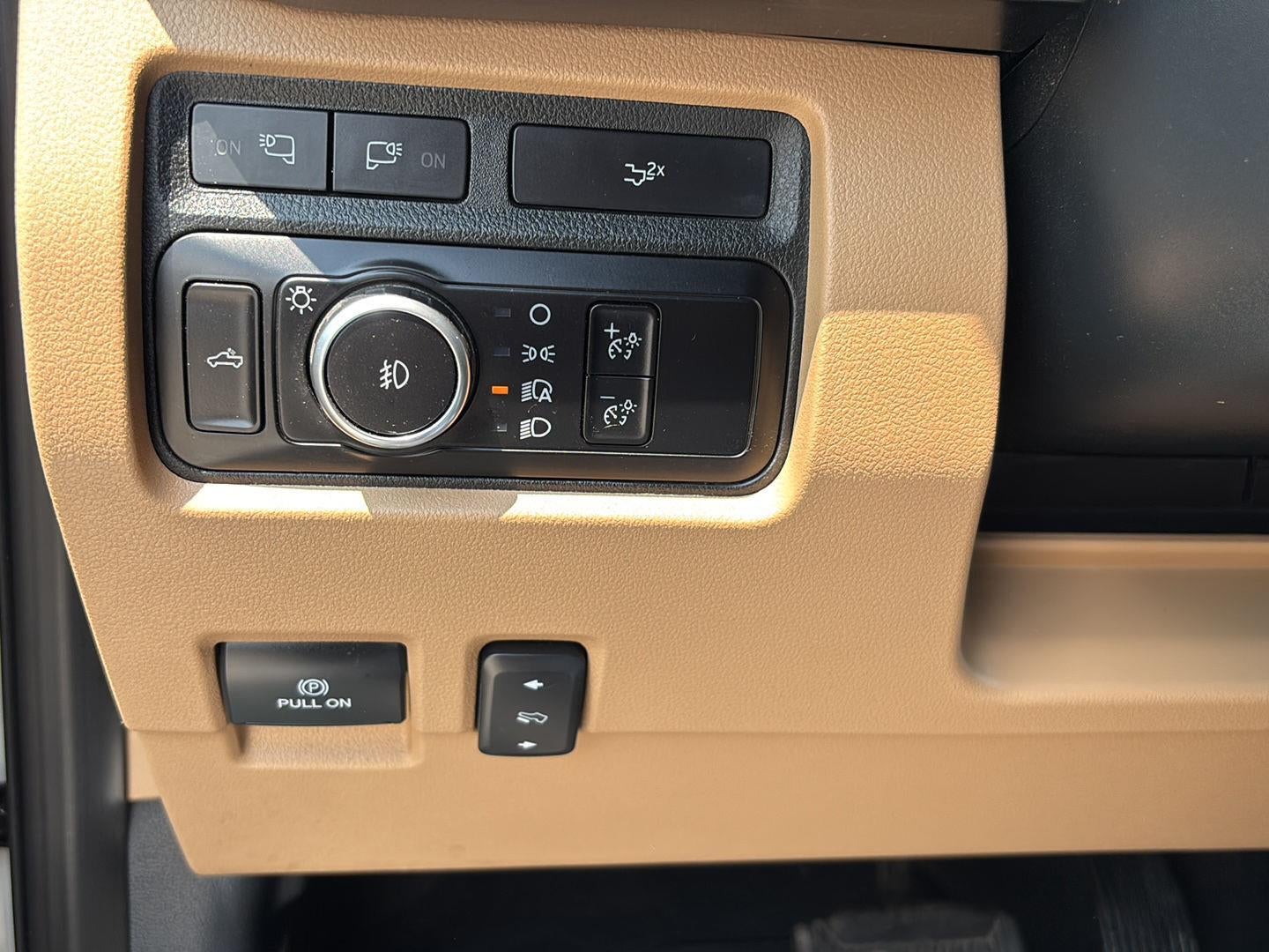2023 Ford Super Duty F-250 SRW LARIAT