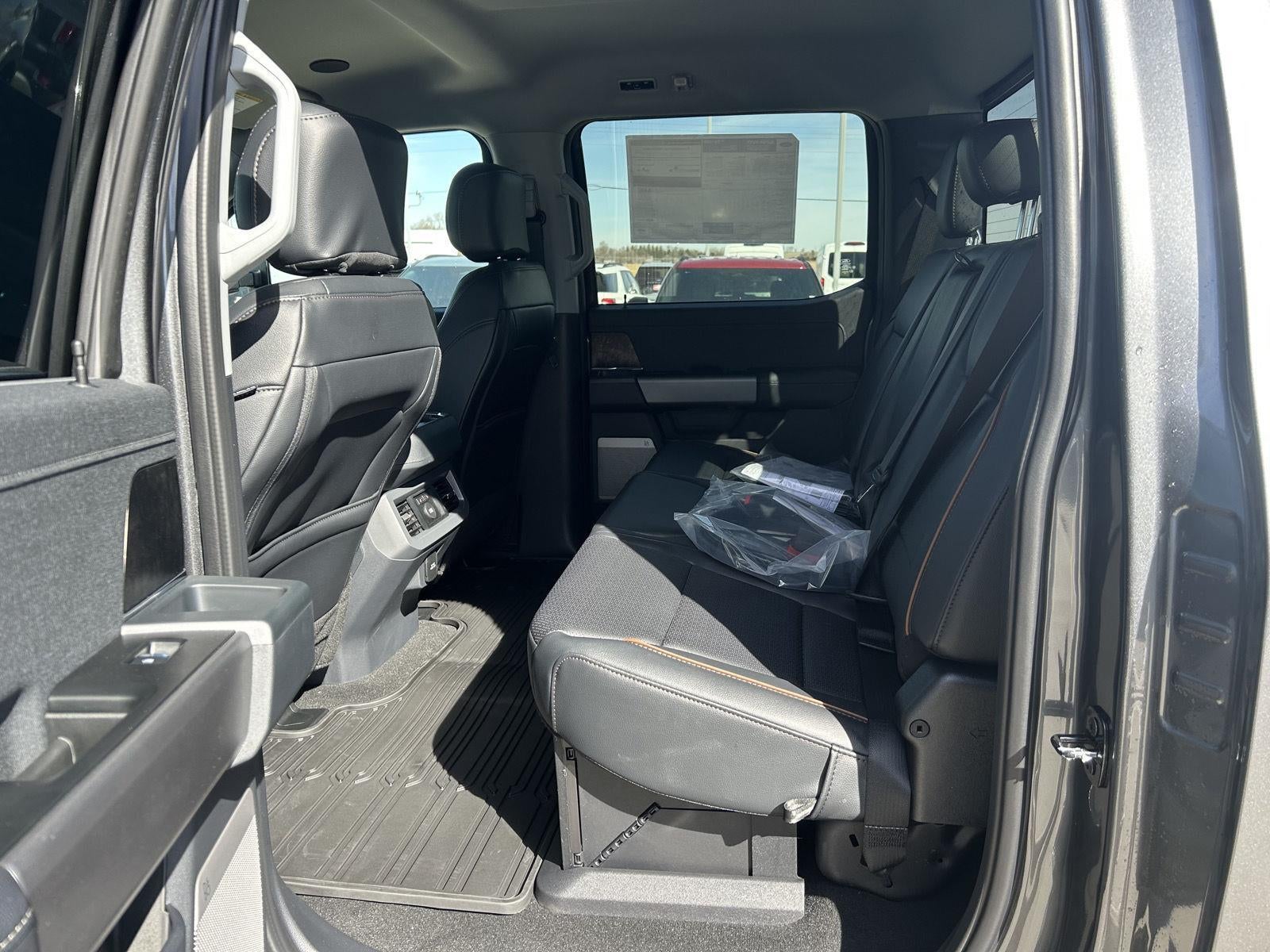 2026 Ford Super Duty F-350® Lariat®