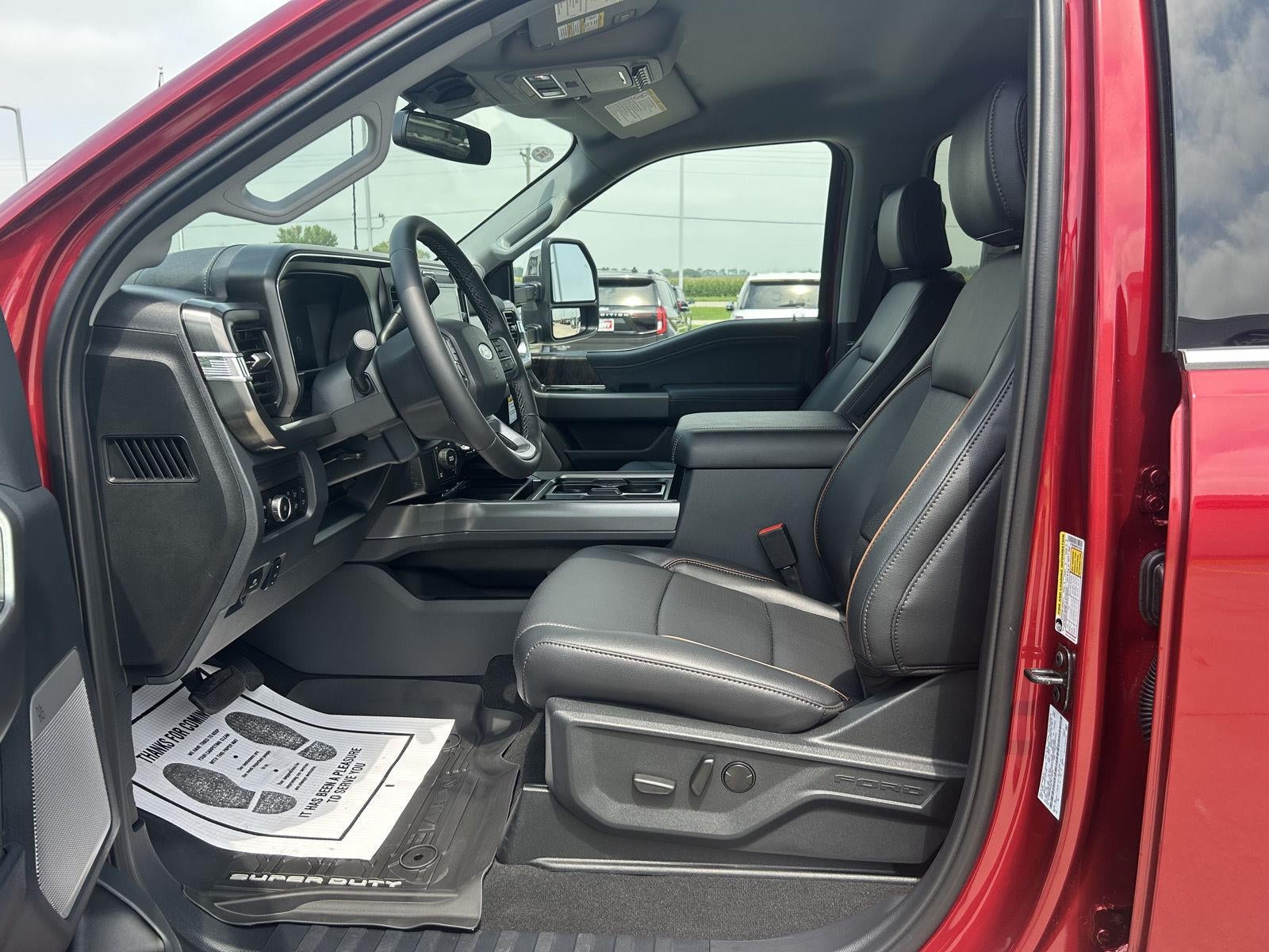 2026 Ford Super Duty F-350® Lariat®