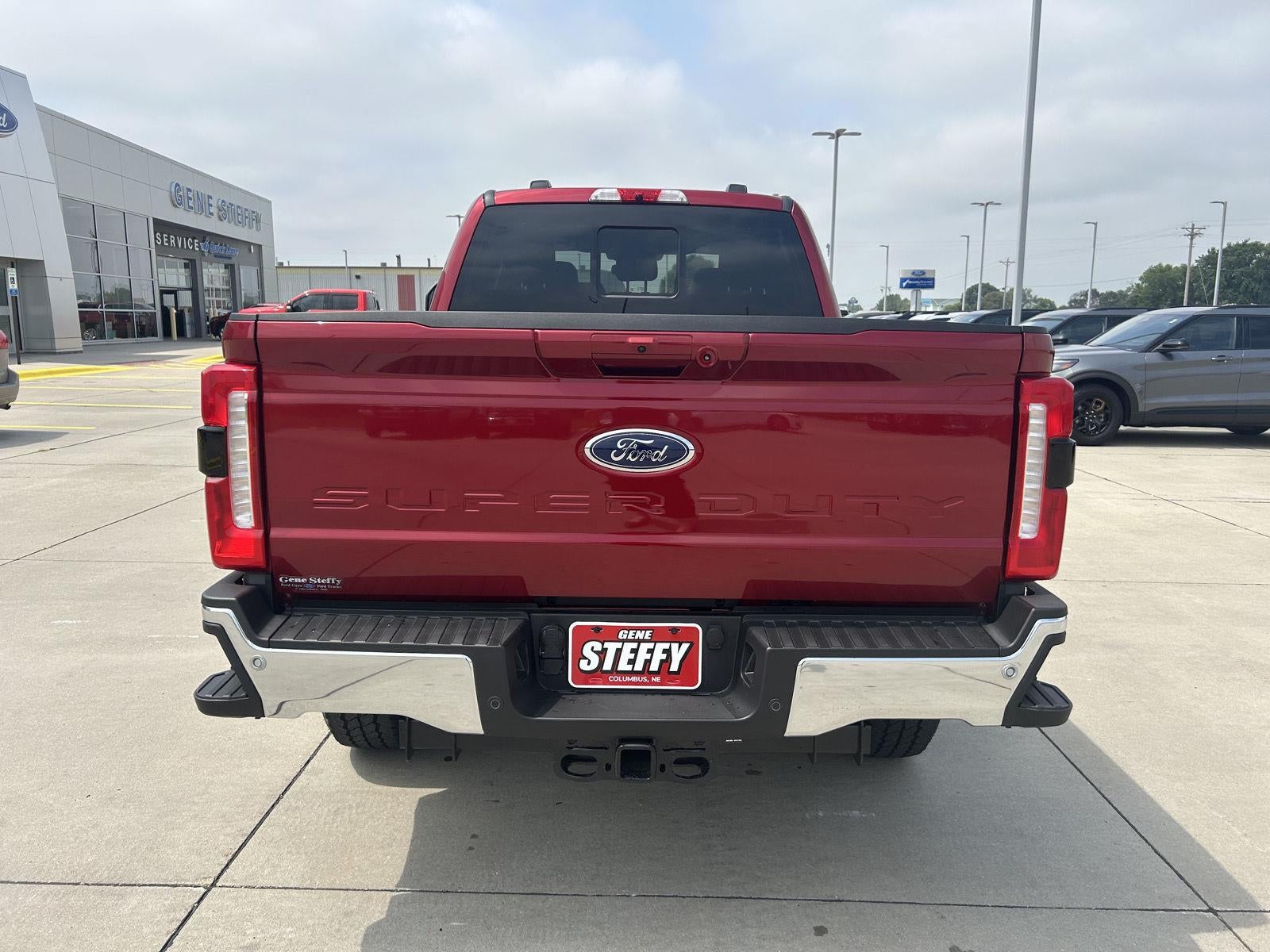 2026 Ford Super Duty F-350® Lariat®