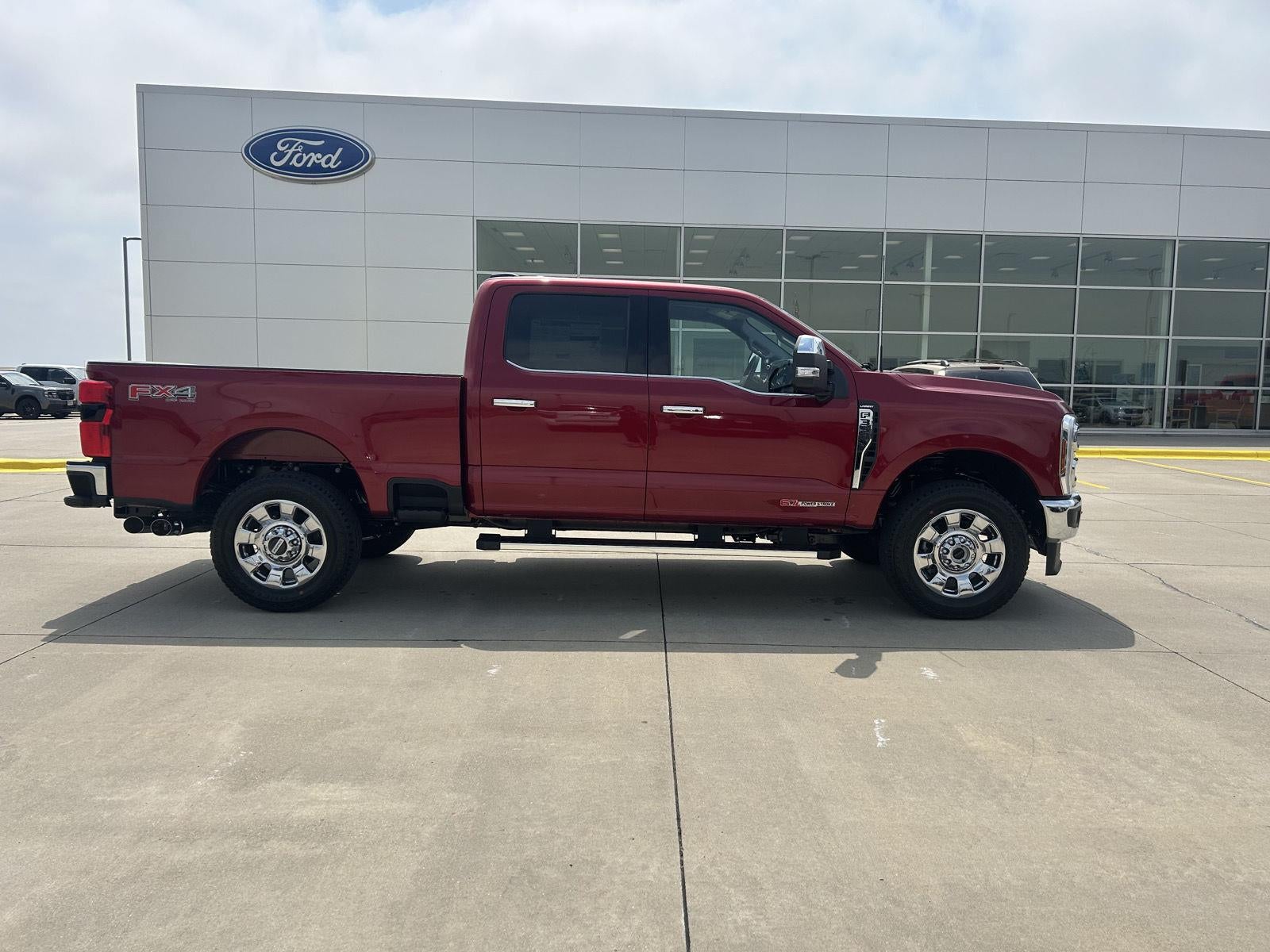 2026 Ford Super Duty F-350® Lariat®