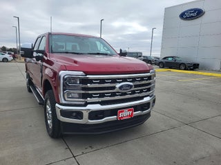 2026 Ford Super Duty F-350® Lariat®
